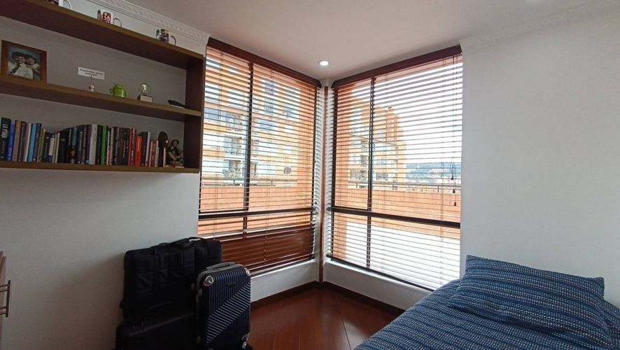 Apartamento de 4 alcobas en venta en Colina Campestre, Bogotá, 193 m² · foto 7 de 24