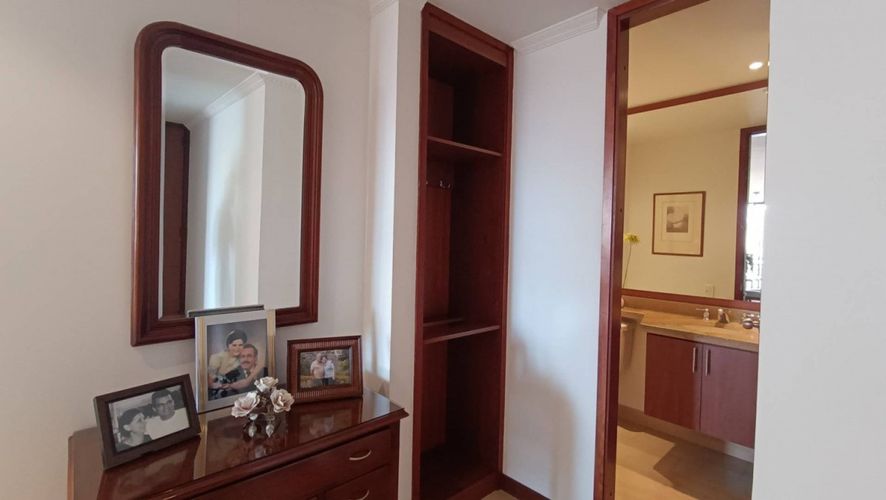 Apartamento de 4 alcobas en venta en Colina Campestre, Bogotá, 193 m² · foto 22 de 24