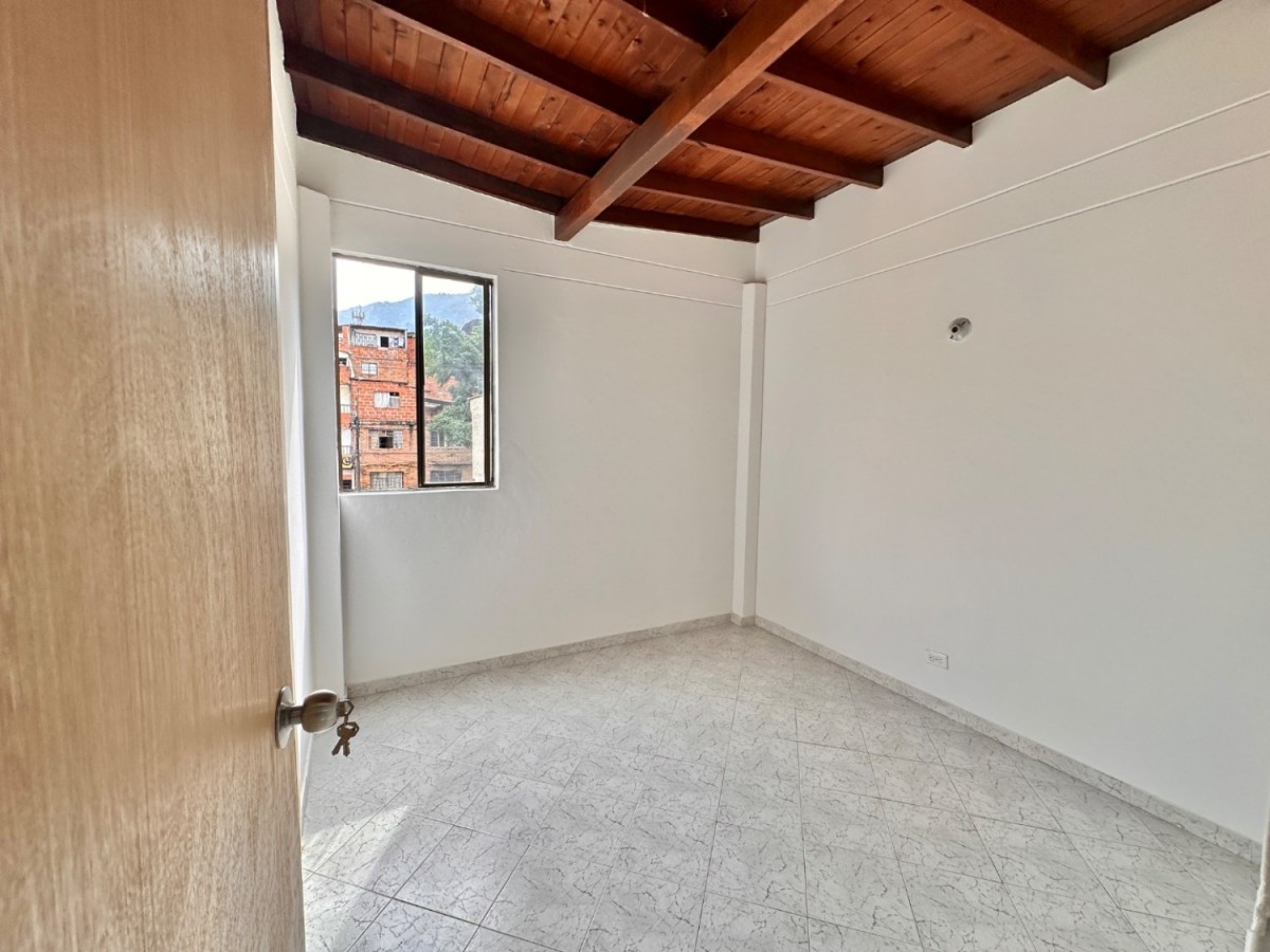 Apartamento en venta en Enciso, Medellín · foto 13 de 24