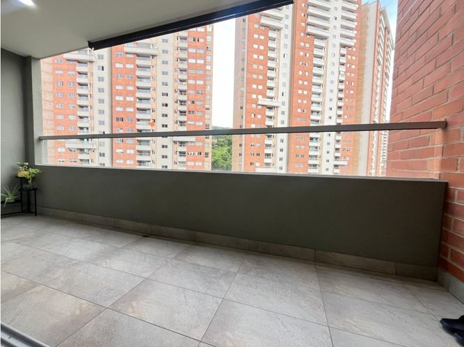 Apartaestudio en venta en Loma Del Barro, Sabaneta, 65 m² · foto 3 de 17