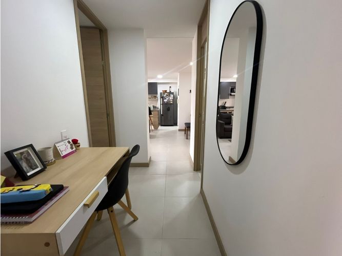 Apartaestudio en venta en Loma Del Barro, Sabaneta, 65 m² · foto 7 de 17