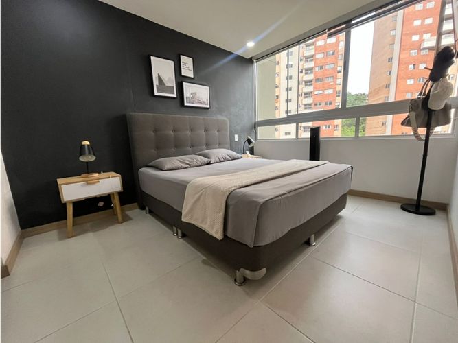 Apartaestudio en venta en Loma Del Barro, Sabaneta, 65 m² · foto 9 de 17