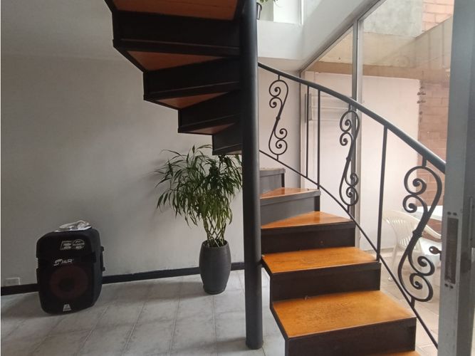 Apartamento de 3 alcobas en venta en Conquistadores, Medellín, 88 m² · foto 13 de 24