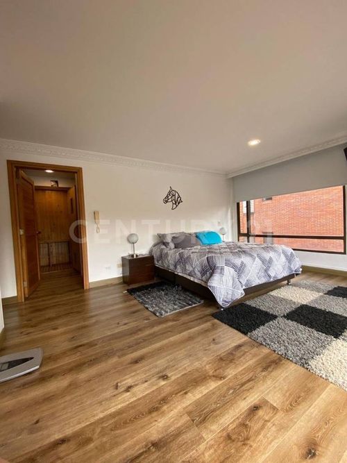Apartamento de 3 alcobas en venta en Chico, Bogotá, 286 m² · foto 18 de 24