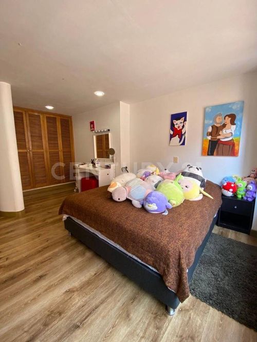 Apartamento de 3 alcobas en venta en Chico, Bogotá, 286 m² · foto 20 de 24