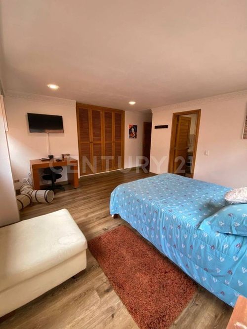 Apartamento de 3 alcobas en venta en Chico, Bogotá, 286 m² · foto 22 de 24