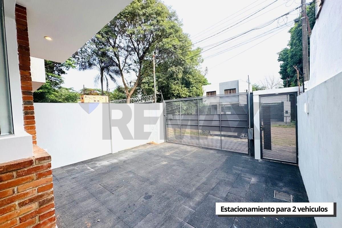 ÁM- Dúplex de Lujo Exclusivo: Tu Oasis Privado con Piscina y Patio, a Pasos del CIT y a 10 Minutos del Eje Corporativo. — foto 3