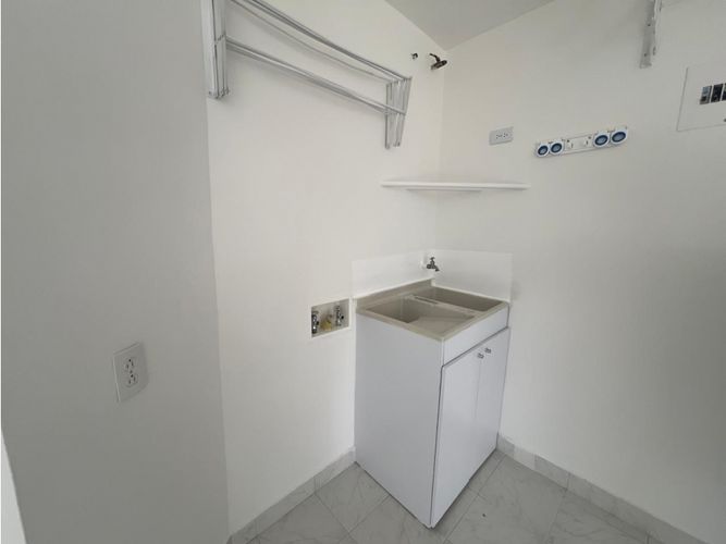 Apartamento de 2 alcobas en arriendo en Bolivariana, Medellín, 60 m² · foto 5 de 11