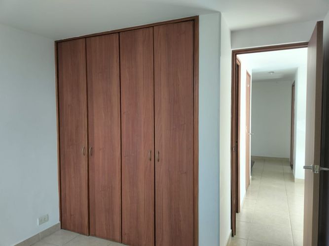 Apartamento de 3 alcobas en arriendo en El Poblado, Medellín, 151 m² · foto 13 de 18