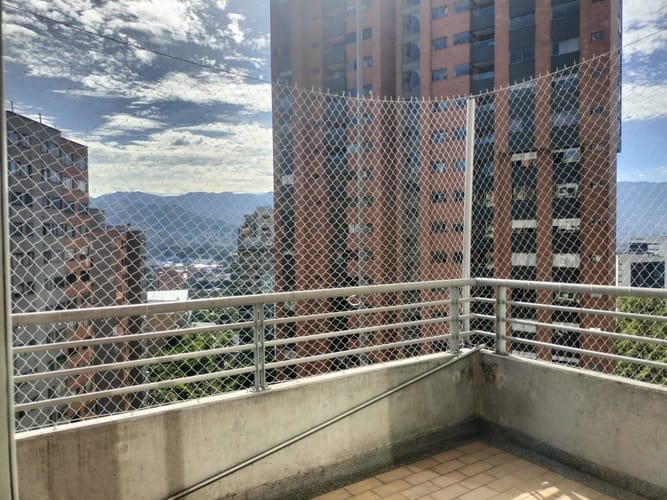 Apartamento de 3 alcobas en arriendo en El Poblado, Medellín, 151 m² · foto 18 de 18