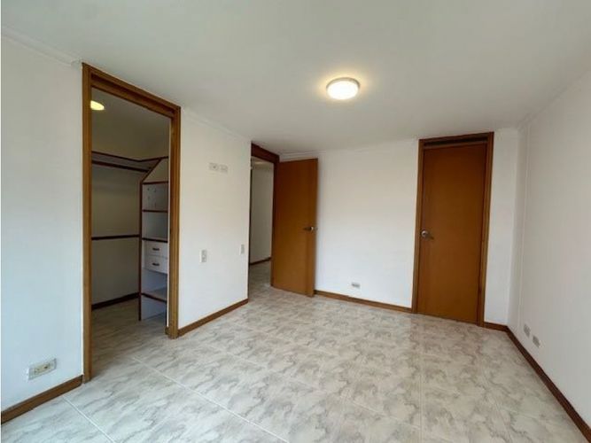 Apartamento de 3 alcobas en arriendo en La Florida, Medellín, 100 m² · foto 5 de 13