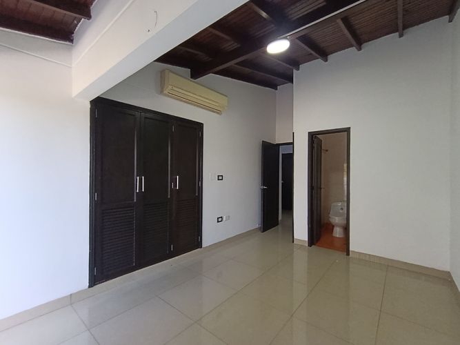 Casa de 3 alcobas en venta en Trapiches Ii, Villa del Rosario, 160 m² · foto 6 de 12