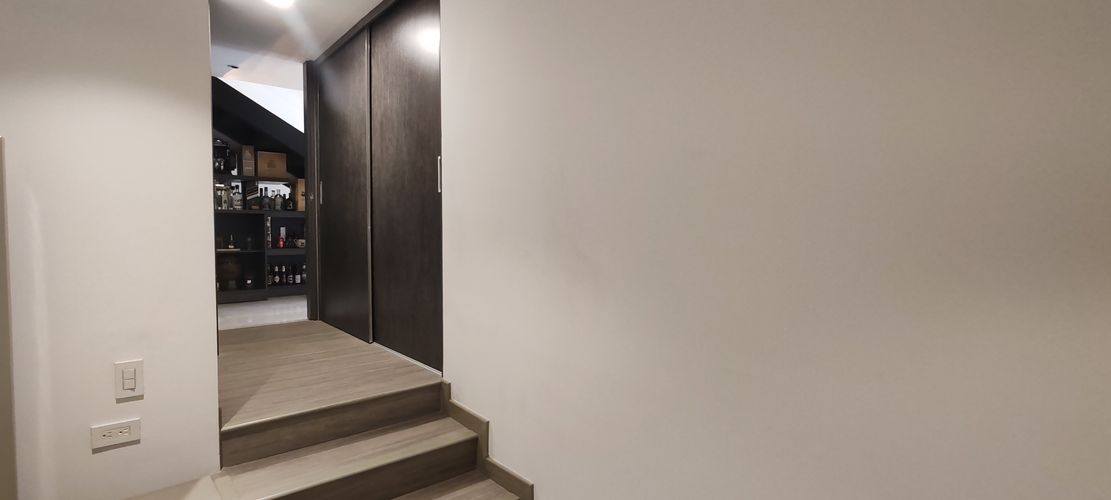 Apartamento de 2 alcobas en venta en Bellavista, Cali, 143 m² · foto 2 de 19