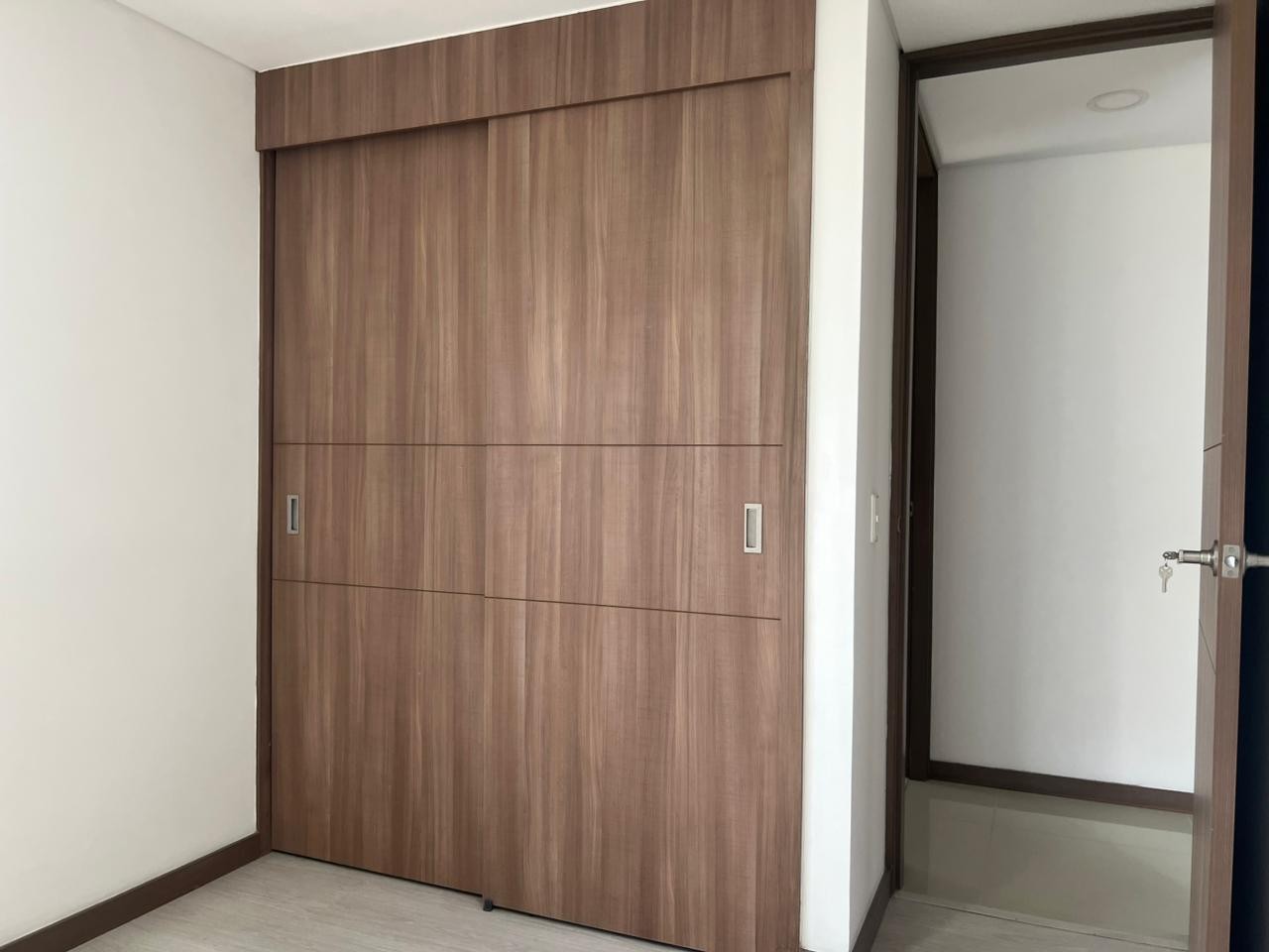 Apartamento en arriendo en Uribe Angel, Envigado · foto 11 de 18