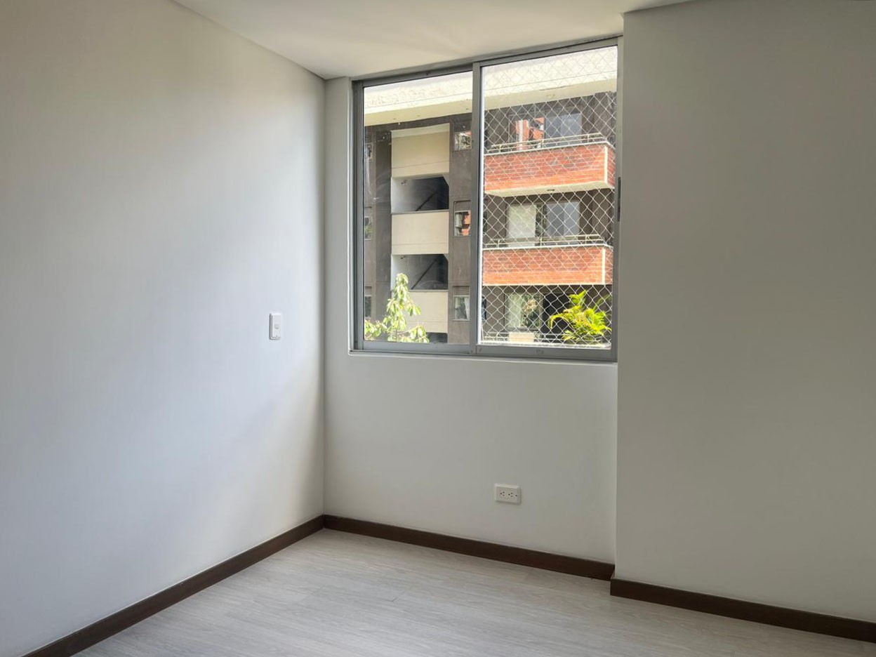 Apartamento en arriendo en Uribe Angel, Envigado · foto 15 de 18