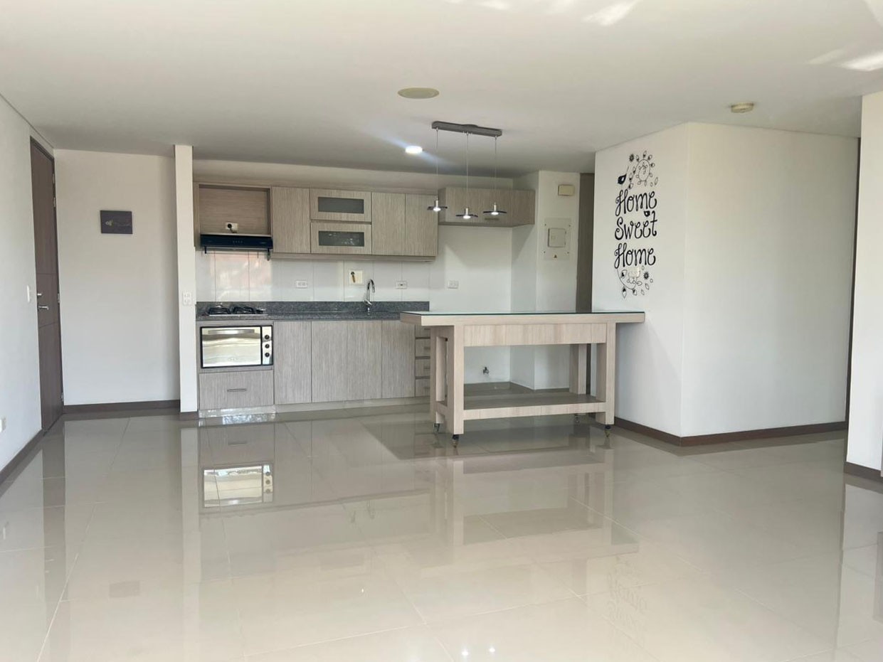 Apartamento en arriendo en Uribe Angel, Envigado · foto 2 de 18