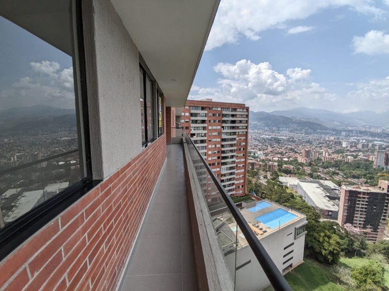 3BR Apartment in Loma del Escobero (111 m²) - 2