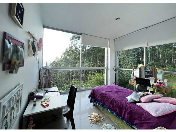 Casa de 6 alcobas en venta en Las Palmas, Medellín, 520 m² · foto 8 de 11