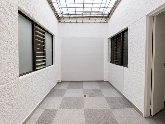 Casa de 5 alcobas en arriendo en Laureles, Medellín, 202 m² · foto 13 de 18
