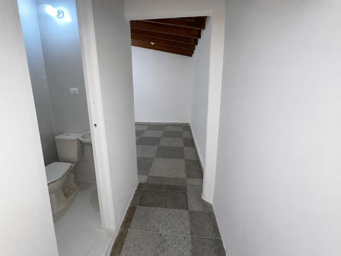 Casa de 5 alcobas en arriendo en Laureles, Medellín, 202 m² · foto 18 de 18