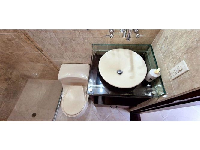Casa de 4 alcobas en venta en Escobero, Medellín, 350 m² · foto 8 de 10