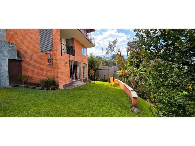 Casa de 4 alcobas en venta en Escobero, Medellín, 350 m² · foto 10 de 10