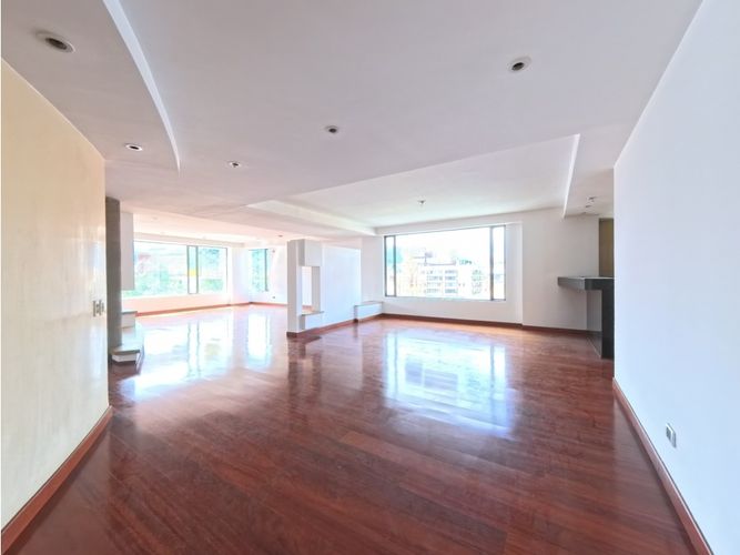 Apartamento en venta en Santa Barbara, Bogotá · foto 4 de 19