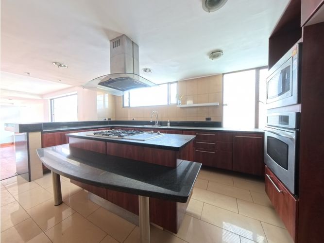Apartamento en venta en Santa Barbara, Bogotá · foto 5 de 19