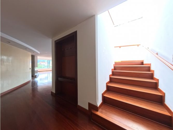 Apartamento en venta en Santa Barbara, Bogotá · foto 8 de 19