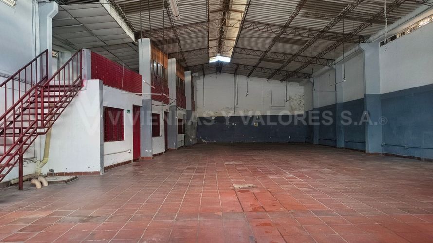 Bodega en arriendo en El Contento, Cúcuta, 550 m² · foto 3 de 11