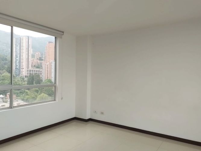 Apartamento de 3 alcobas en arriendo en San Lucas, Medellín, 135 m² · foto 10 de 18