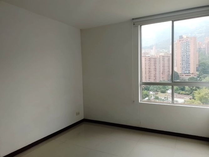 Apartamento de 3 alcobas en arriendo en San Lucas, Medellín, 135 m² · foto 12 de 18