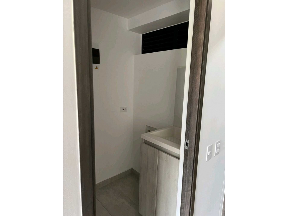 3BR Apartment in El Poblado (82 m²) for Sale - 2
