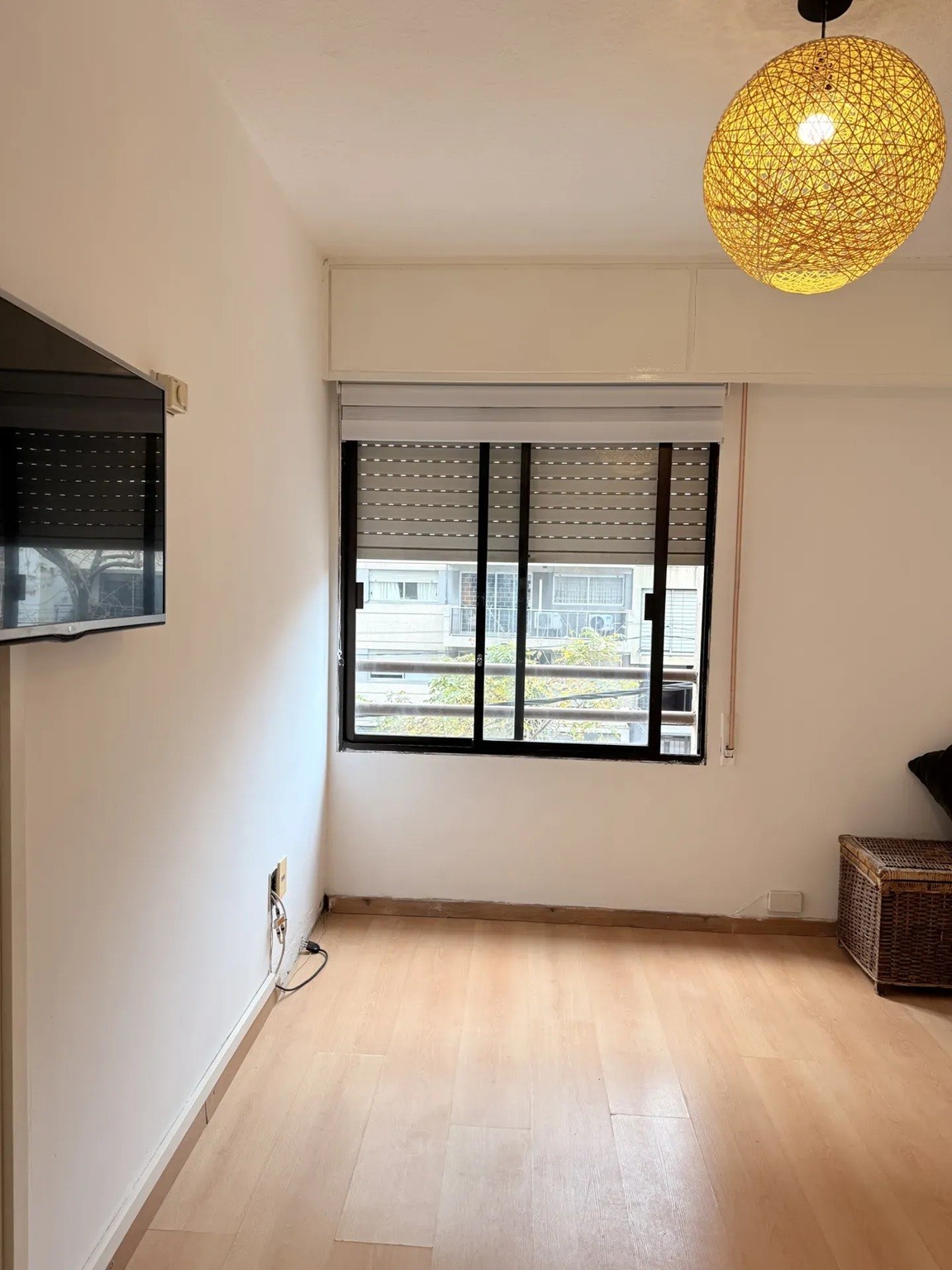 ALQUILER EN PUNTA CARRETAS, 1 DORMITORIO, PISO 2 AL FRENTE, SALON DE USO COMUN, GYM, SEGURIDAD 24HS · Foto 2