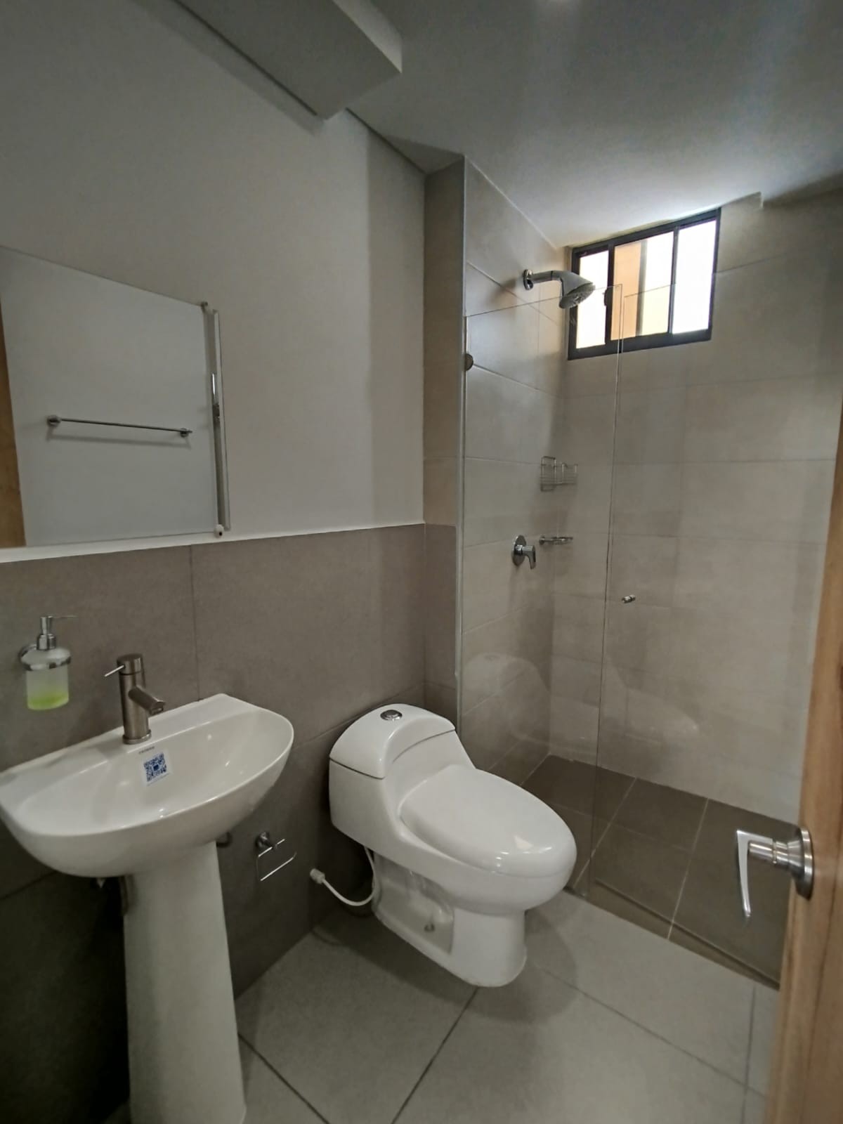 Apartamento en venta en Pinares, Pereira · foto 13 de 16