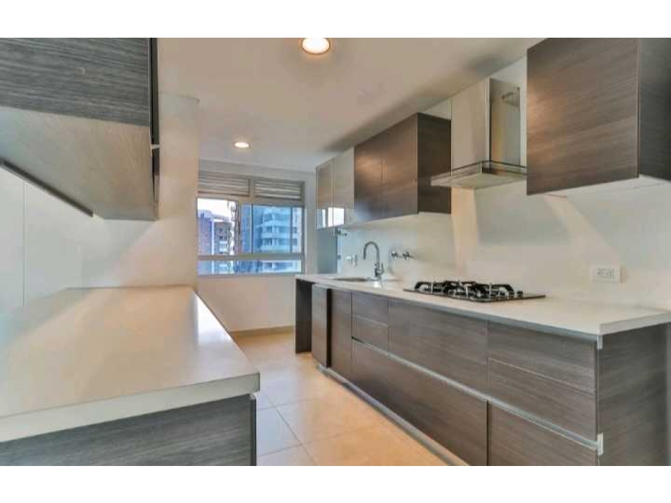 Apartamento en venta en Castropol, Medellín 2