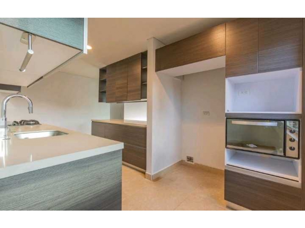 Apartamento en venta en Castropol, Medellín 4