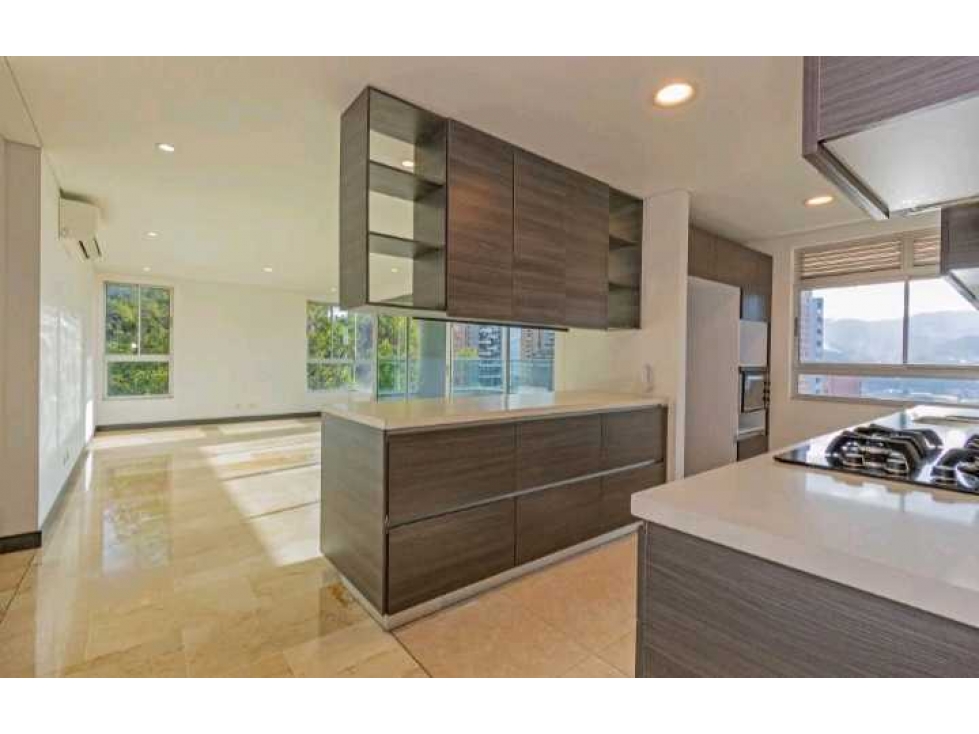 Apartamento en venta en Castropol, Medellín 5