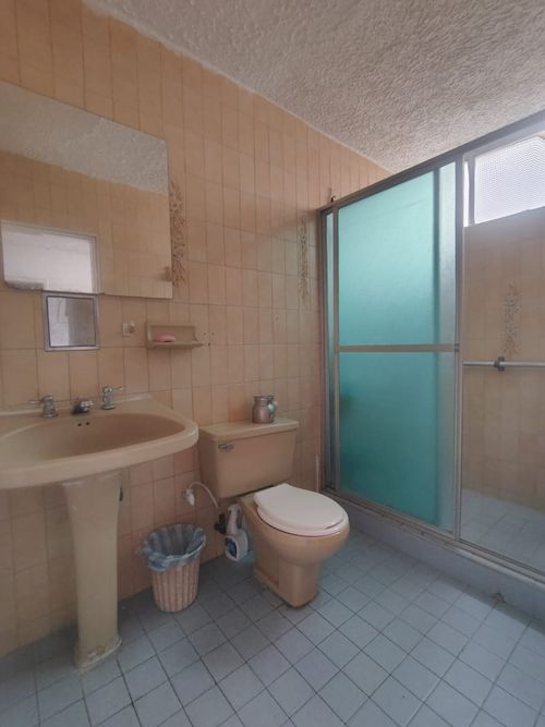 Casa de 5 alcobas en venta en San Francisco, Bucaramanga, 280 m² · foto 17 de 24