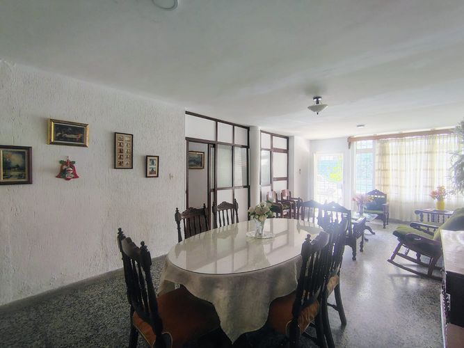 Casa de 5 alcobas en venta en San Francisco, Bucaramanga, 280 m² · foto 7 de 24
