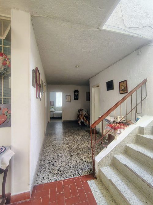 Casa de 5 alcobas en venta en San Francisco, Bucaramanga, 280 m² · foto 13 de 24