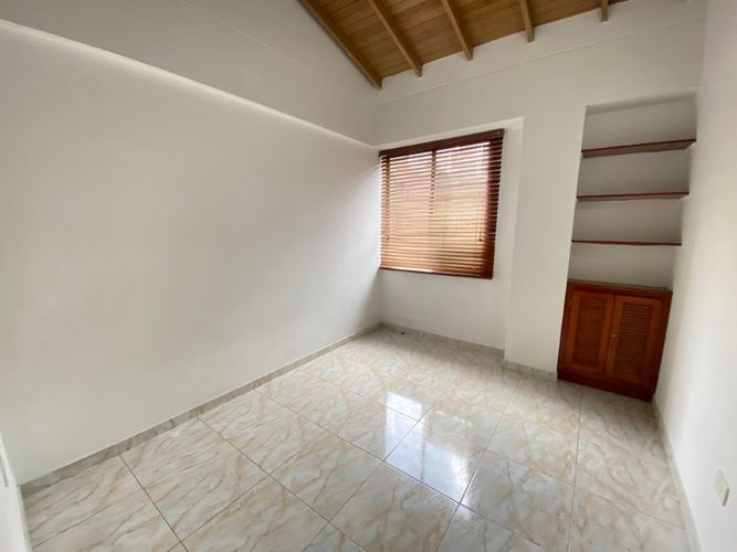 Apartamento de 2 alcobas en arriendo en Los Balsos, Medellín, 76 m² · foto 5 de 11
