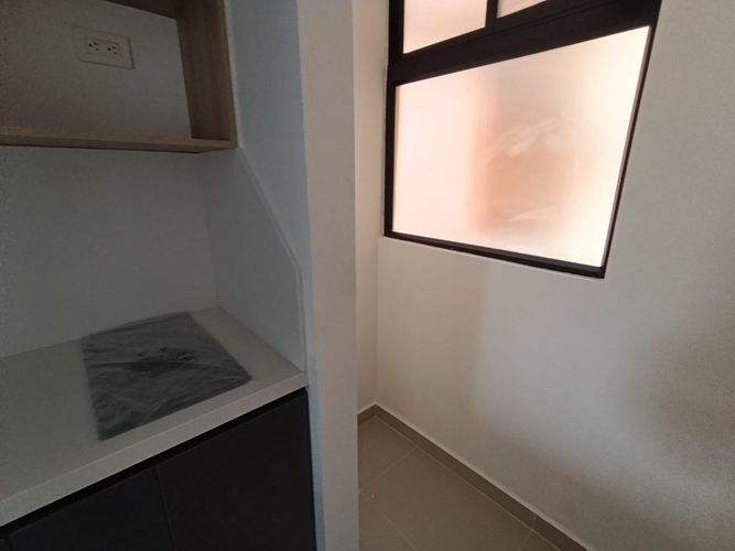 Apartaestudio en arriendo en Laureles, Medellín, 35 m² · foto 2 de 12