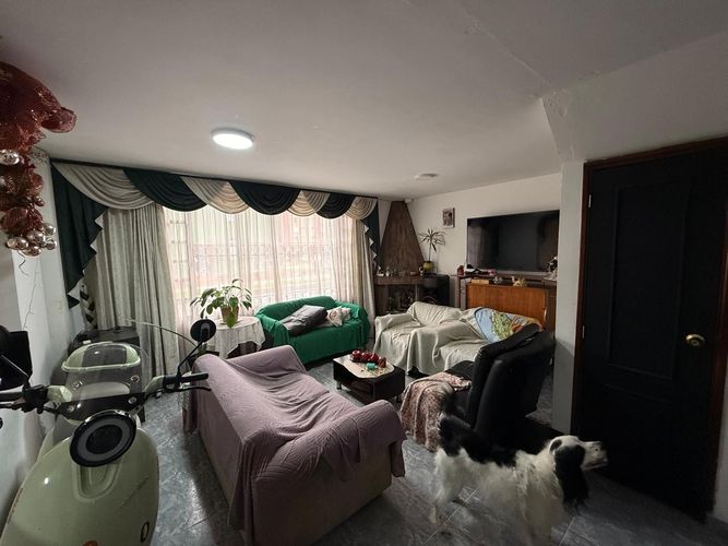 Casa de 4 alcobas en venta en Bolivia, Bogotá, 420 m² · foto 19 de 24