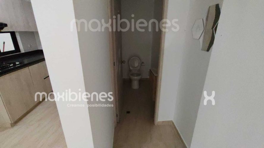 Casa de 3 alcobas en arriendo en Villa Del Rio, Apartado, 160 m² · foto 13 de 18