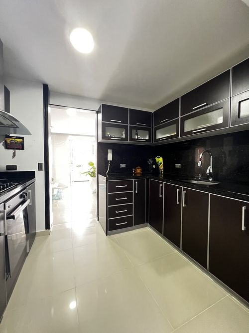 Apartamento de 3 alcobas en venta en Ciudad Jardin, Cali, 97 m² · foto 16 de 21