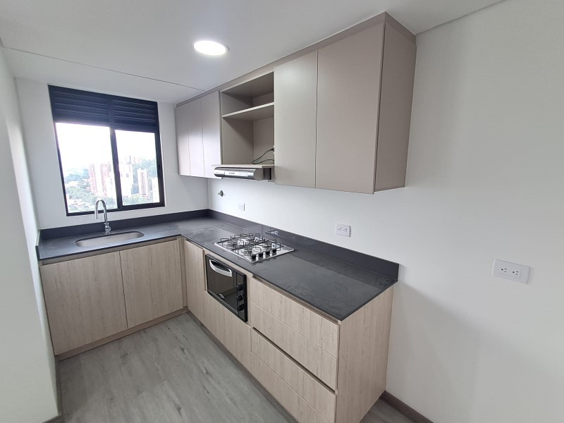 Apartamento en arriendo en Las Palmas, Medellín · foto 2 de 8