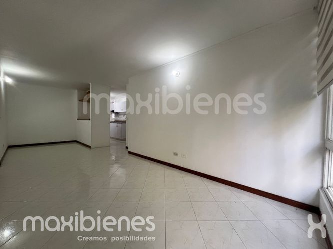 Apartamento de 3 alcobas en arriendo en Castropol, Medellín, 68 m² · foto 2 de 12