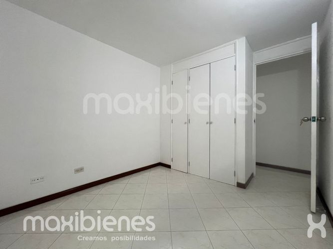 Apartamento de 3 alcobas en arriendo en Castropol, Medellín, 68 m² · foto 5 de 12