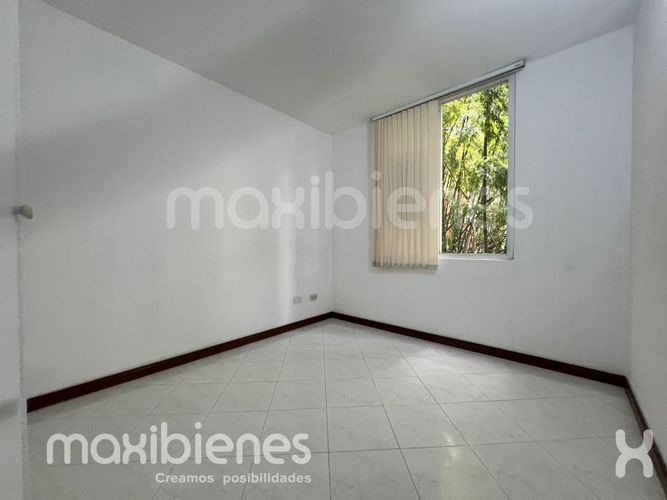 Apartamento de 3 alcobas en arriendo en Castropol, Medellín, 68 m² · foto 6 de 12